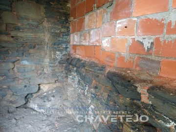Quinta T4 para Venda em Cernache do Bonjardim, Nesperal e Palhais