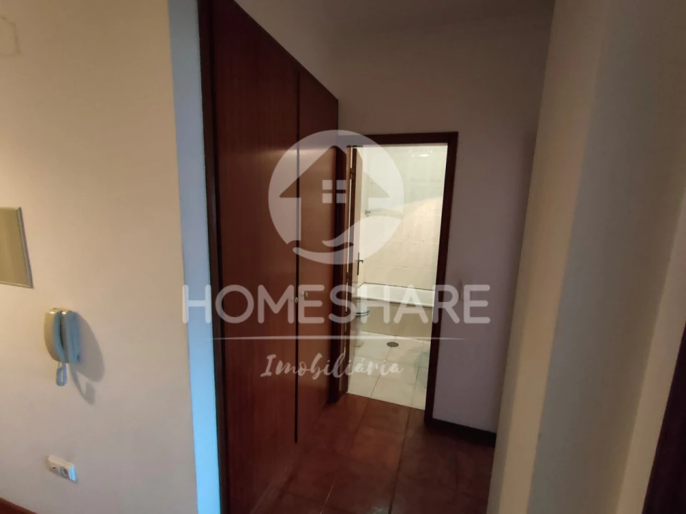 Apartamento T2 para Venda em Valongo Foto 11