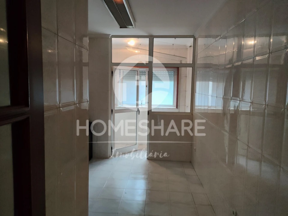 Apartamento T2 para Venda em Valongo Foto 13