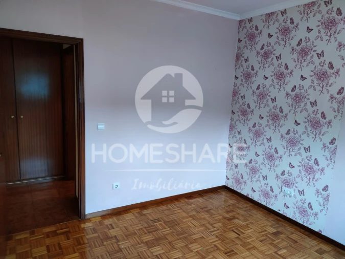 Apartamento T2 para Venda em Valongo Foto 6