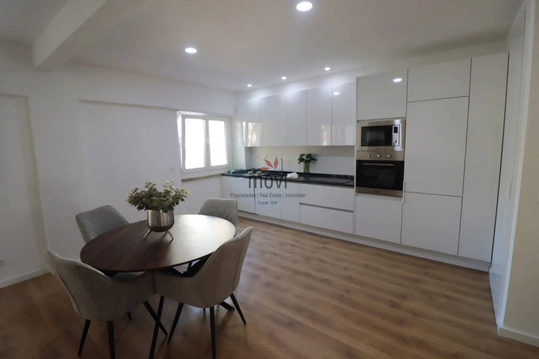 Apartamento T3 para Venda em Benfica Foto 3