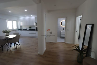 Apartamento T3 para Venda em Benfica
