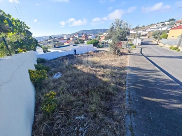 Terreno para Venda em Loures