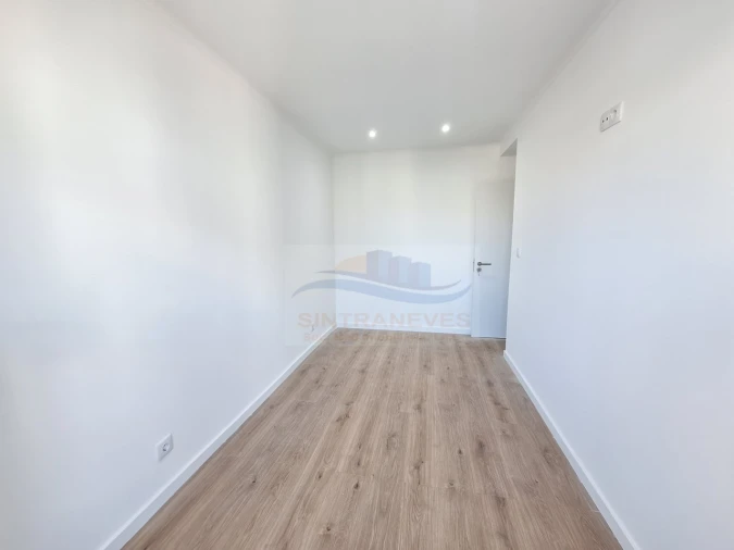 Apartamento T3 para Venda em Mina de Água Foto 12