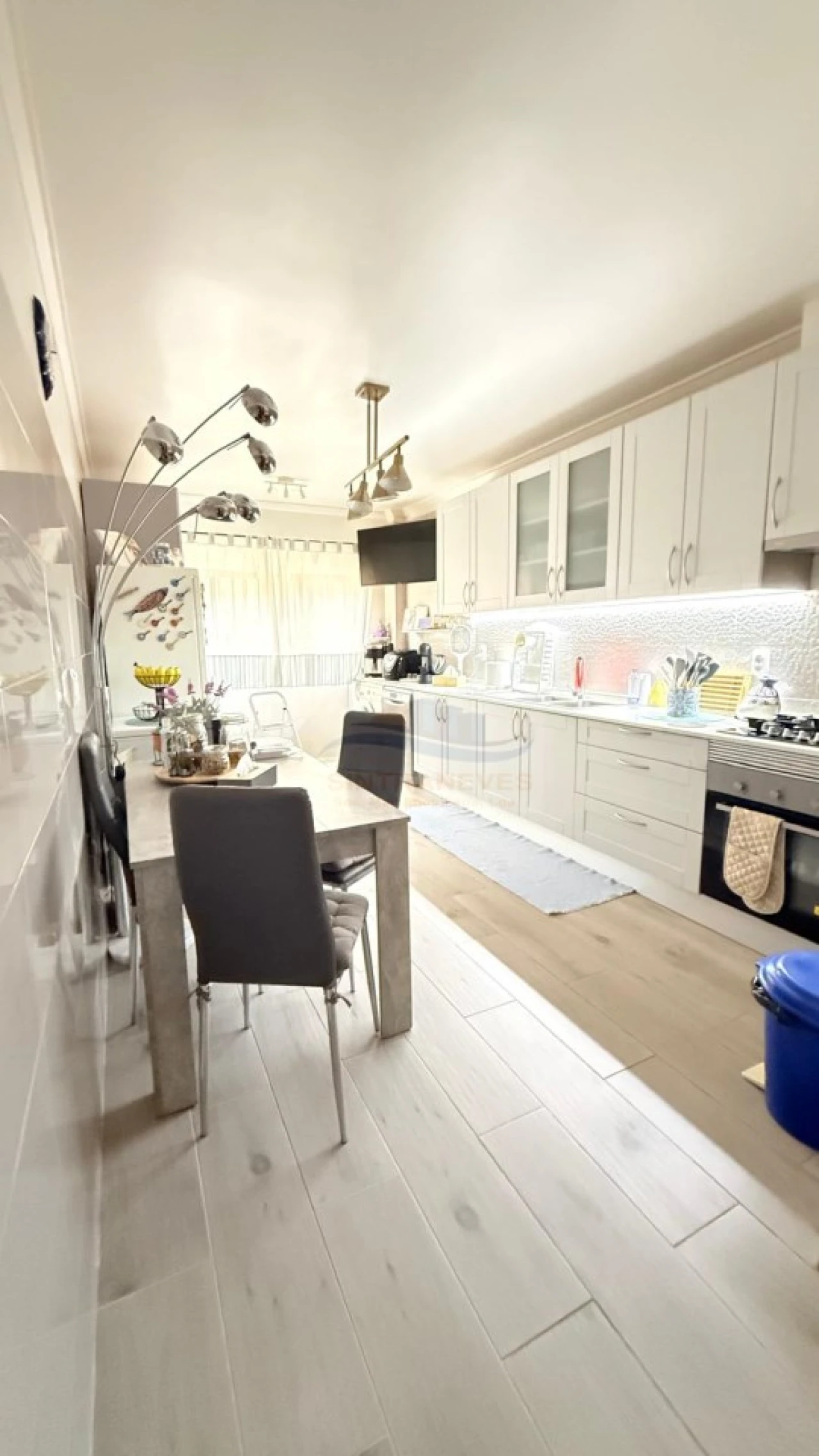 Apartamento T1 para Venda em Queluz e Belas Foto 1