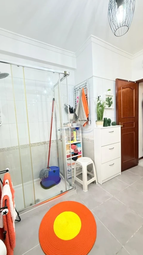 Apartamento T1 para Venda em Queluz e Belas