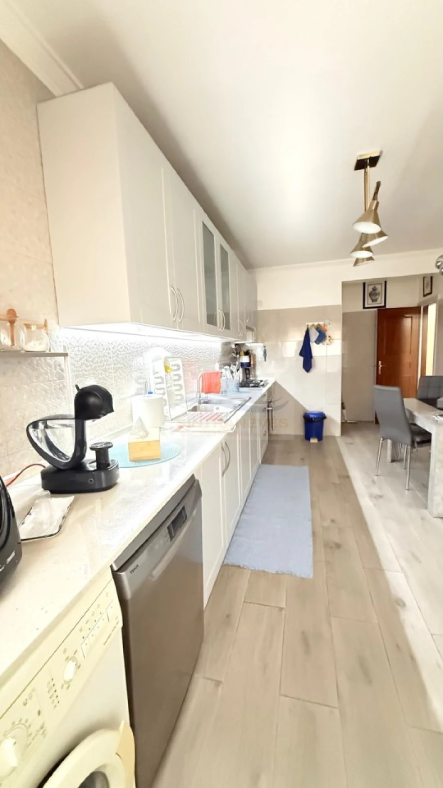 Apartamento T1 para Venda em Queluz e Belas Foto 2
