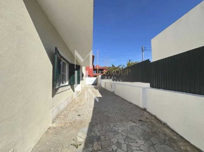 Moradia T4 para Venda em Alcabideche Foto 7