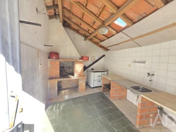Moradia T4 para Venda em Reboreda e Nogueira