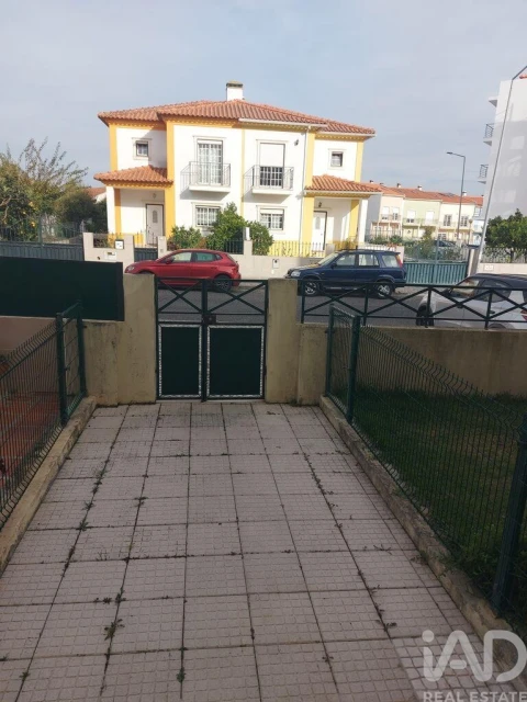 Apartamento T3 para Venda em Nossa Senhora do Pópulo, Coto e São Gregório