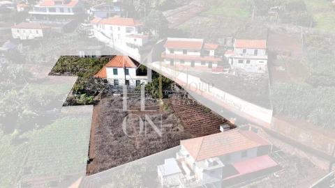 Moradia T2 para Venda em Estreito da Calheta