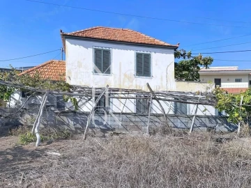 Moradia T2 para Venda em Estreito da Calheta