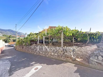 Moradia T2 para Venda em Estreito da Calheta