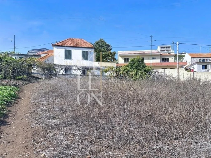 Moradia T2 para Venda em Estreito da Calheta Foto 38