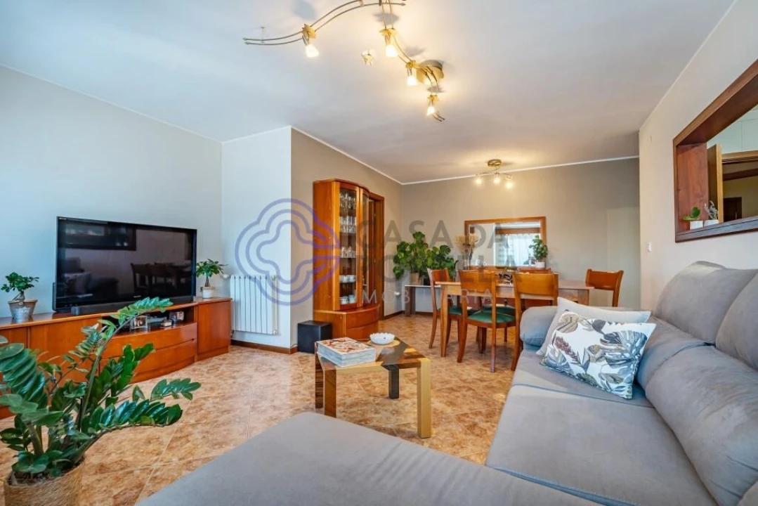 Apartamento T2 para Venda em Valongo Foto 9