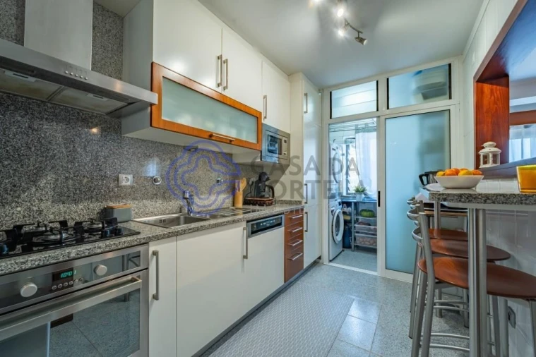 Apartamento T2 para Venda em Valongo Foto 12