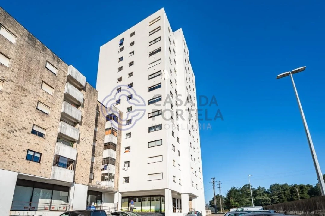 Apartamento T2 para Venda em Valongo Foto 1