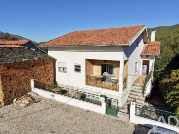 Moradia para Venda em Vide e Cabeça