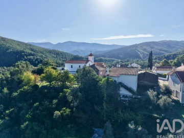 Moradia para Venda em Vide e Cabeça