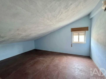 Moradia para Venda em Vide e Cabeça