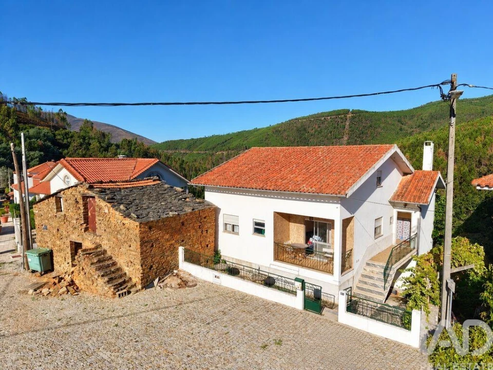 Moradia para Venda em Vide e Cabeça Foto 1
