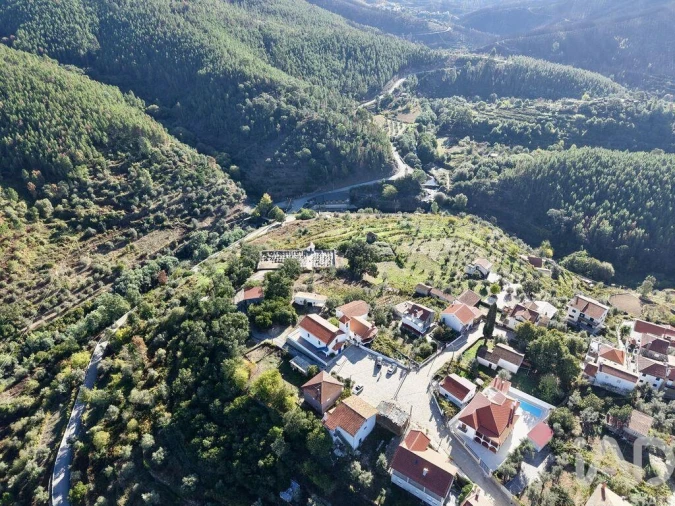 Moradia para Venda em Vide e Cabeça Foto 16