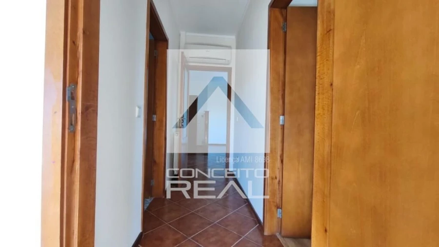 Apartamento T2 para Venda em Meixomil Foto 9