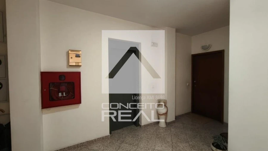 Apartamento T2 para Venda em Meixomil Foto 2