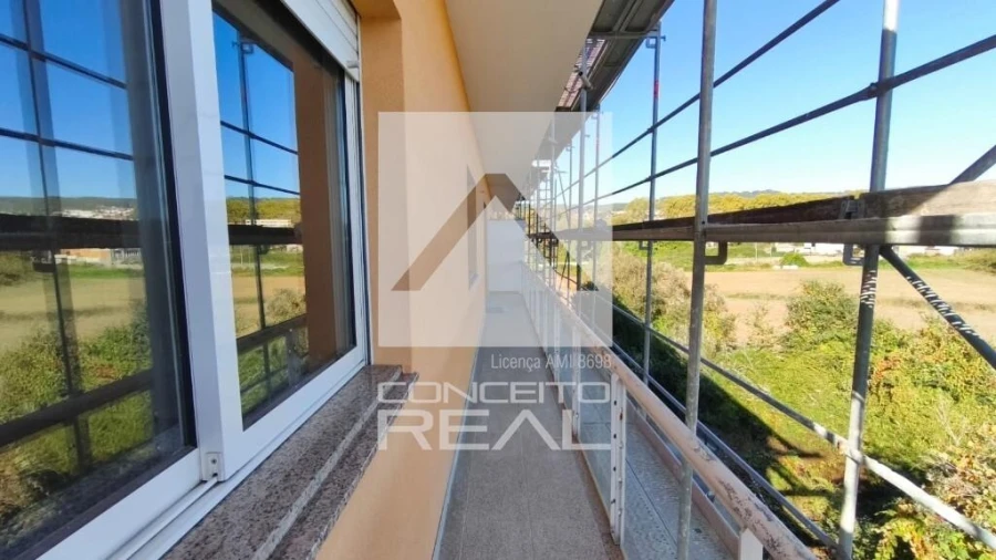 Apartamento T2 para Venda em Meixomil Foto 6