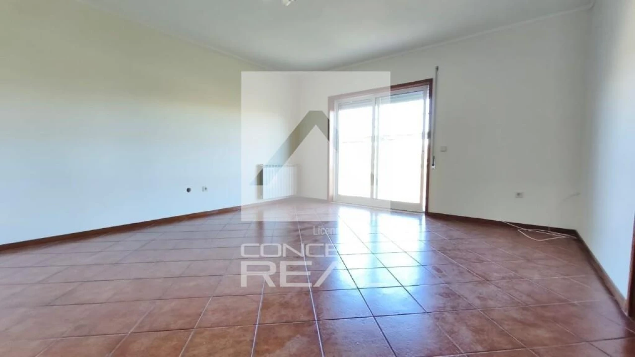 Apartamento T2 para Venda em Meixomil Foto 4