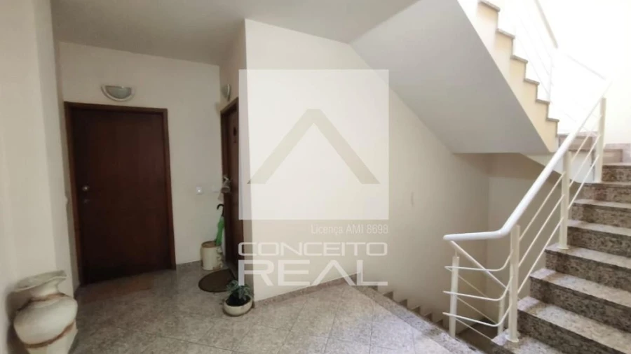 Apartamento T2 para Venda em Meixomil