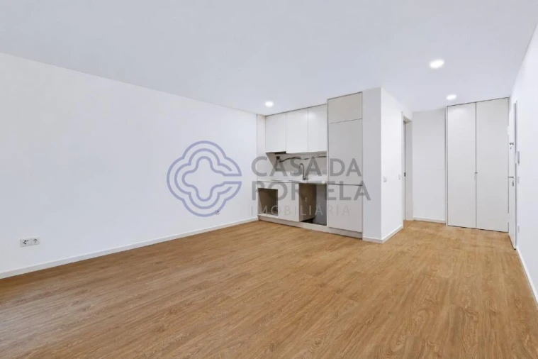 Apartamento para Venda em Cedofeita, Santo Ildefonso, Sé, Miragaia, São Nicolau e Vitória Foto 2