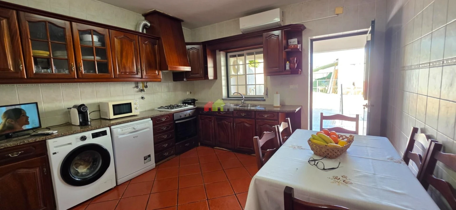 Moradia T3 para Venda em Salvada e Quintos Foto 17
