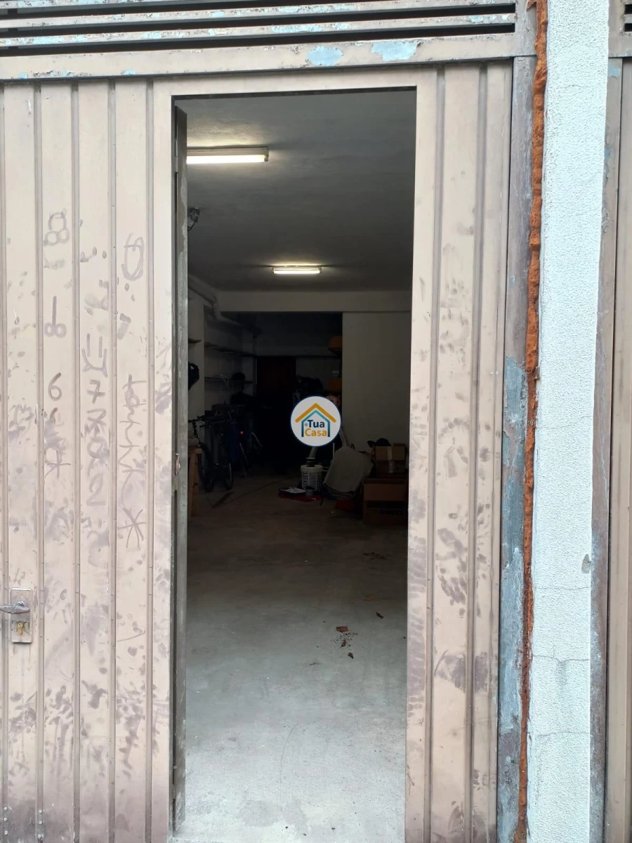 Garagem para Arrendamento em Miranda do Corvo Foto 2