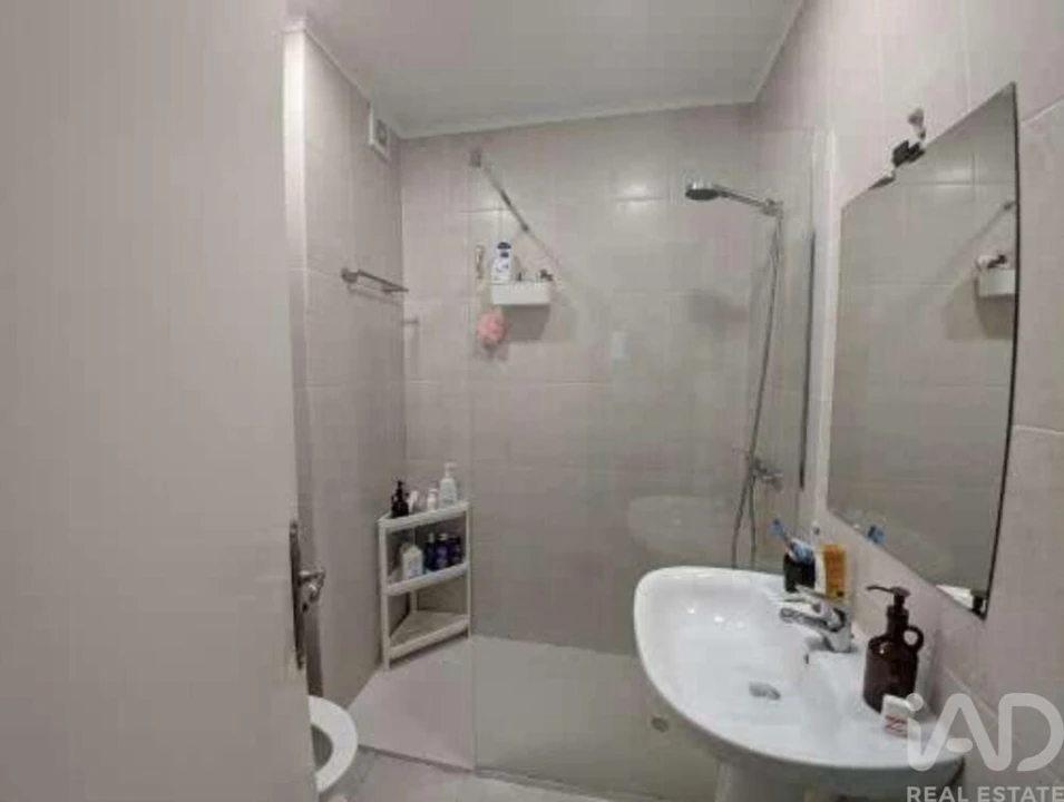 Apartamento T2 para Venda em Faro (Sé e São Pedro) Foto 8
