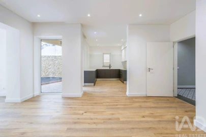 Apartamento T3 para Venda em Loule (São Clemente)