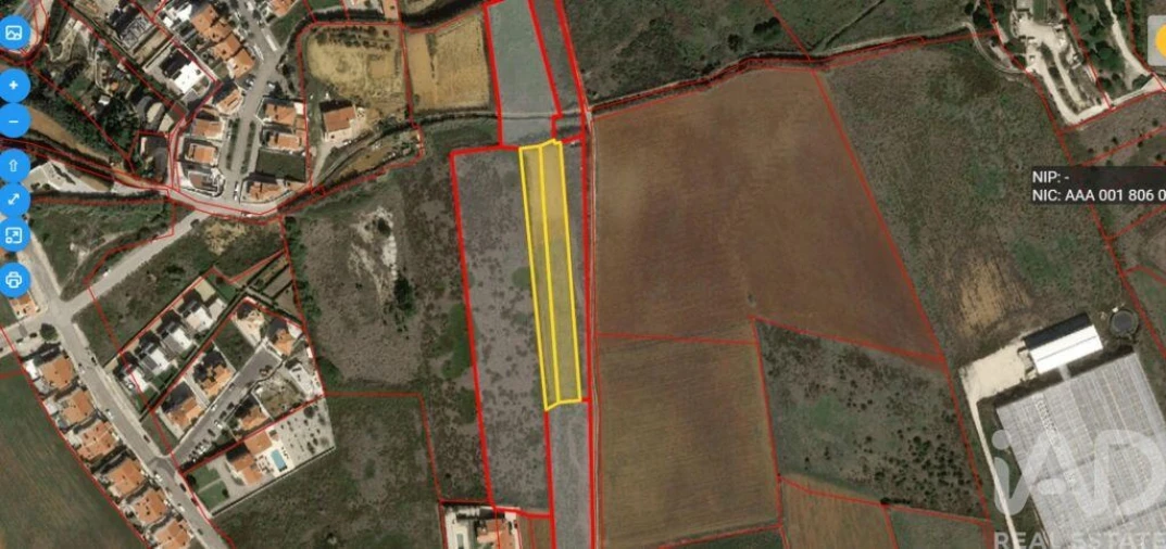 Terreno para Venda em Santo Isidoro Foto 10