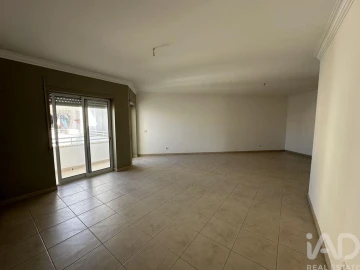 Apartamento T3 para Venda em Alenquer (Santo Estêvão e Triana)