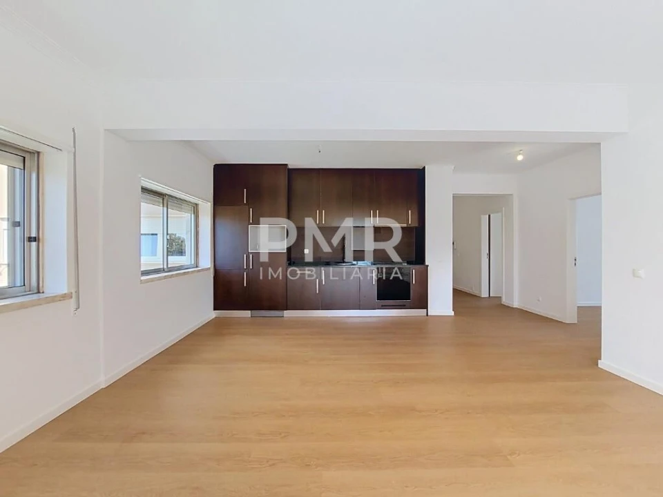 Apartamento T3 para Arrendamento em Carcavelos e Parede Foto 11