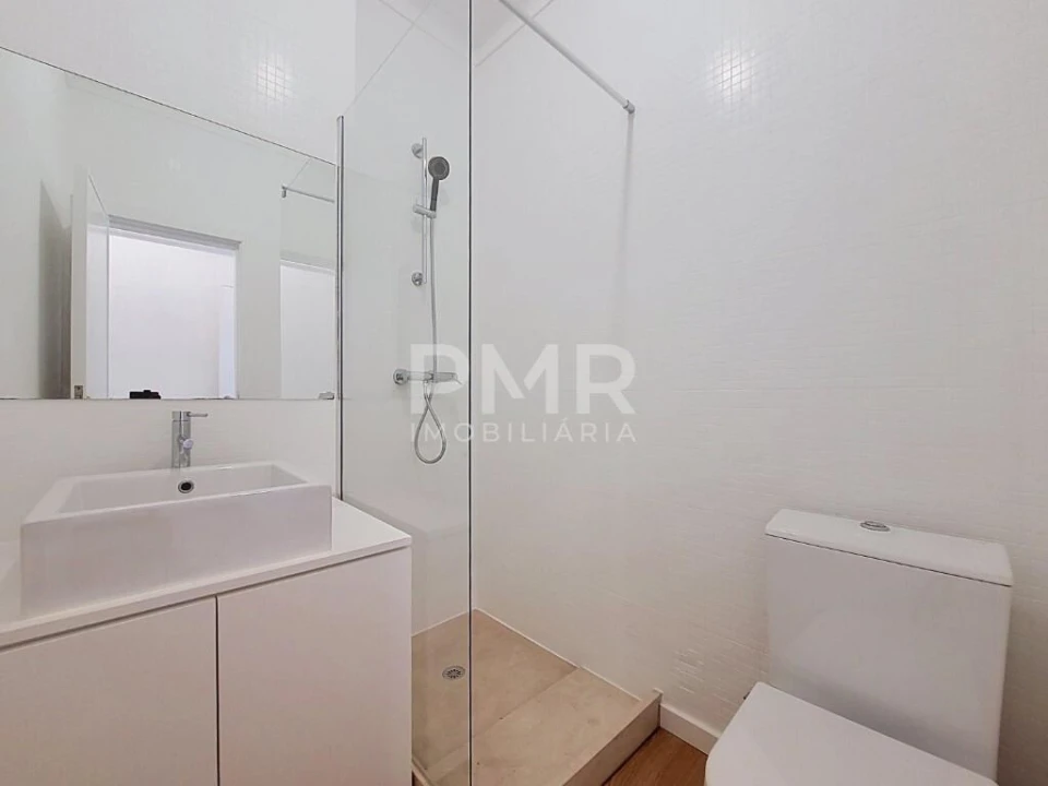 Apartamento T3 para Arrendamento em Carcavelos e Parede Foto 8