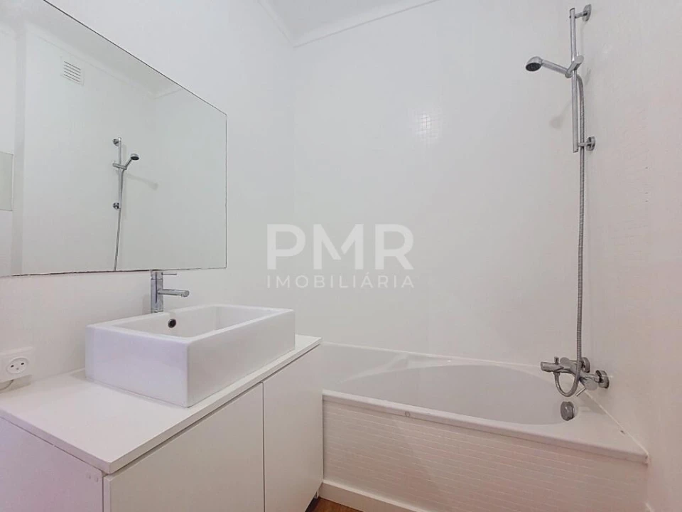 Apartamento T3 para Arrendamento em Carcavelos e Parede Foto 14