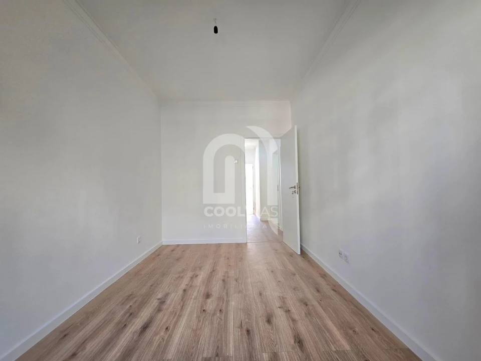 Apartamento T2 para Venda em Queluz e Belas Foto 10