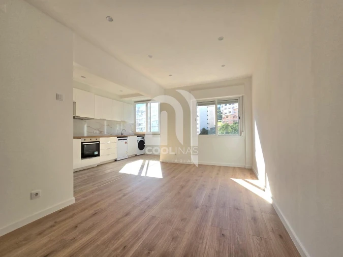 Apartamento T2 para Venda em Queluz e Belas Foto 5