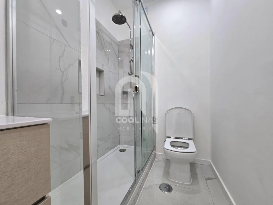 Apartamento T2 para Venda em Queluz e Belas Foto 17