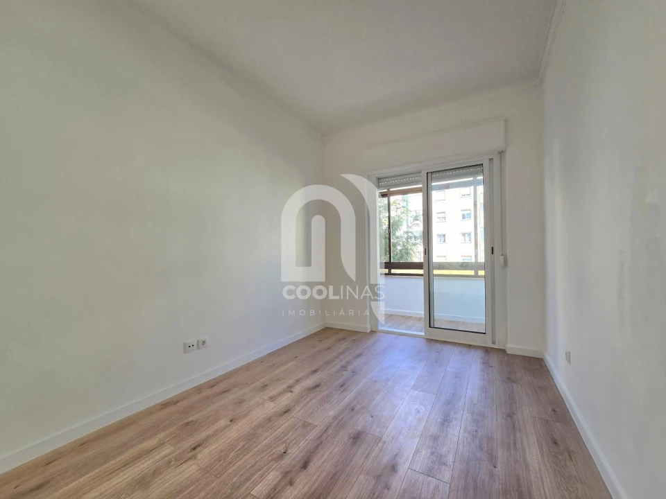 Apartamento T2 para Venda em Queluz e Belas Foto 11