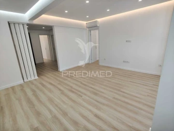 Apartamento T3 para Venda em Seixal, Arrentela e Aldeia de Paio Pires