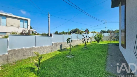 Moradia T4 para Venda em Arrifana