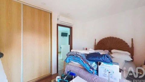 Moradia T4 para Venda em Arrifana