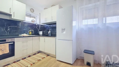 Moradia T4 para Venda em Arrifana