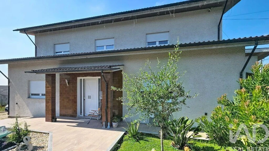 Moradia T4 para Venda em Arrifana Foto 2